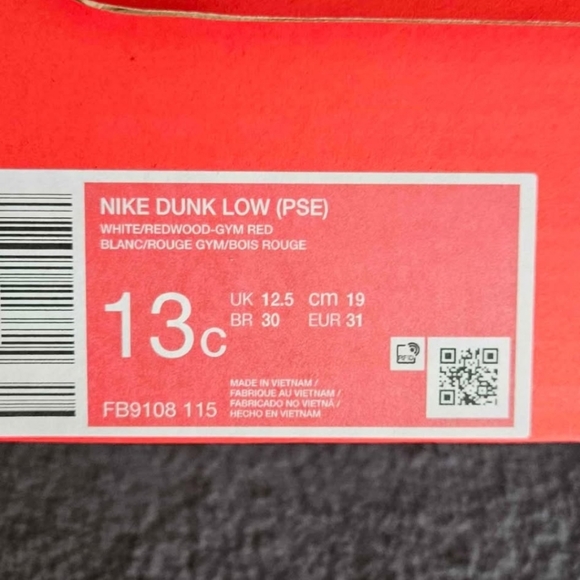 Kids Dunks - Picture 7 of 7